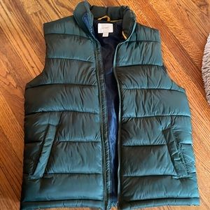 Green Old navy puffer vest.